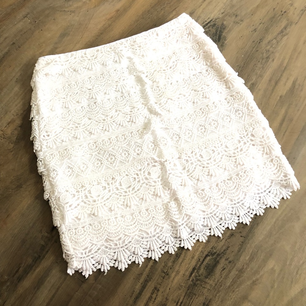 WHBM Layered Lace White Skirt (00P)